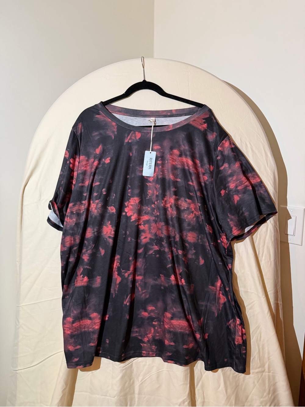 Women’s Tie-Dye Short Sleeve Tee in Black & Red